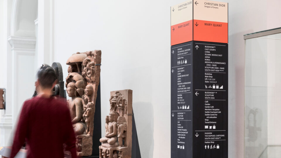 Visual Way Finding V&A Wayfinding - SEGD - Designers of Experiences
