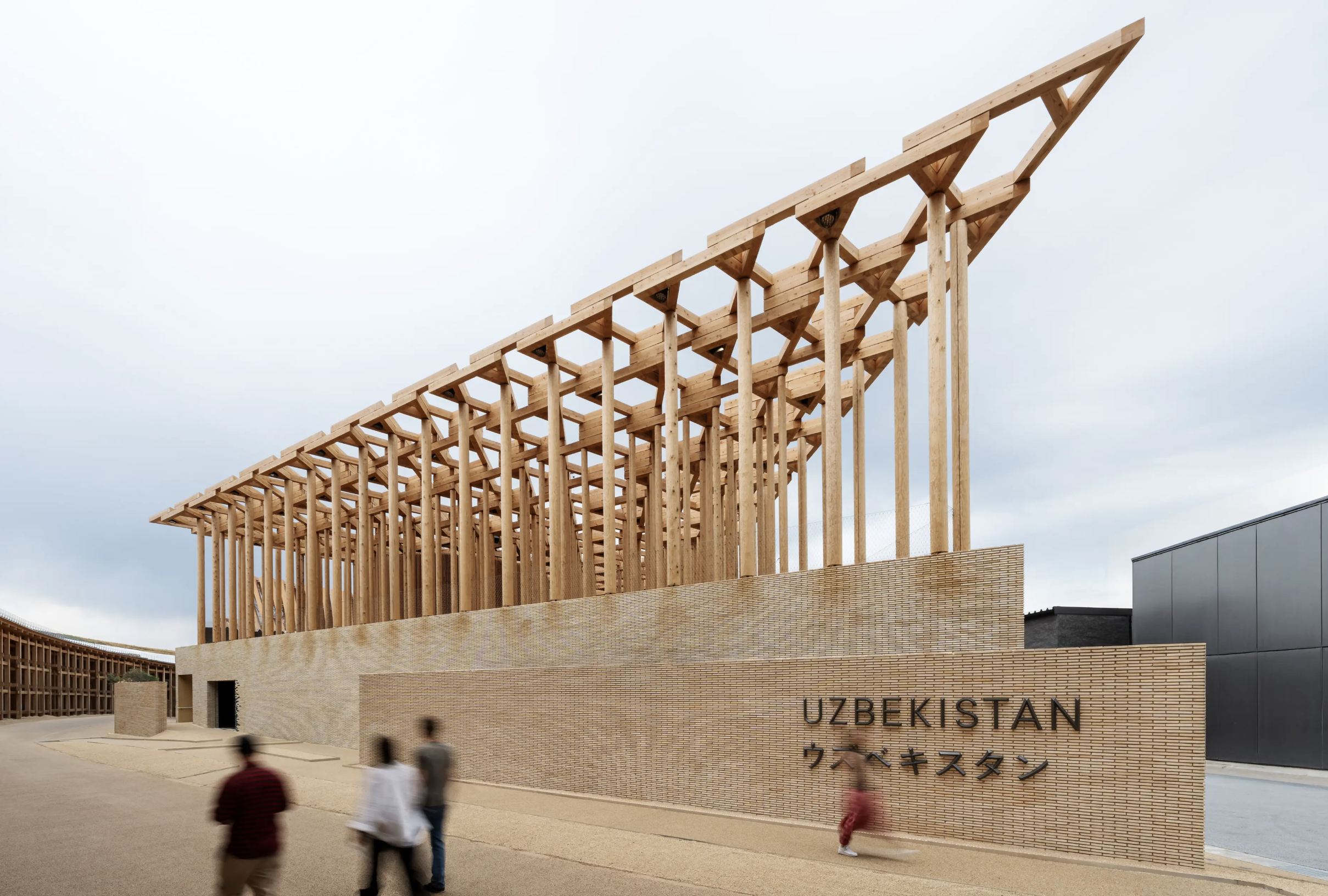 Uzbekistans-Pavilion-EXPO-25-—
